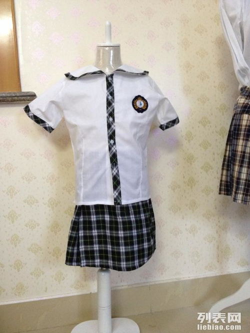 廣州校服定制生產(chǎn)的匠心與價(jià)值 如何選擇優(yōu)質(zhì)服裝廠